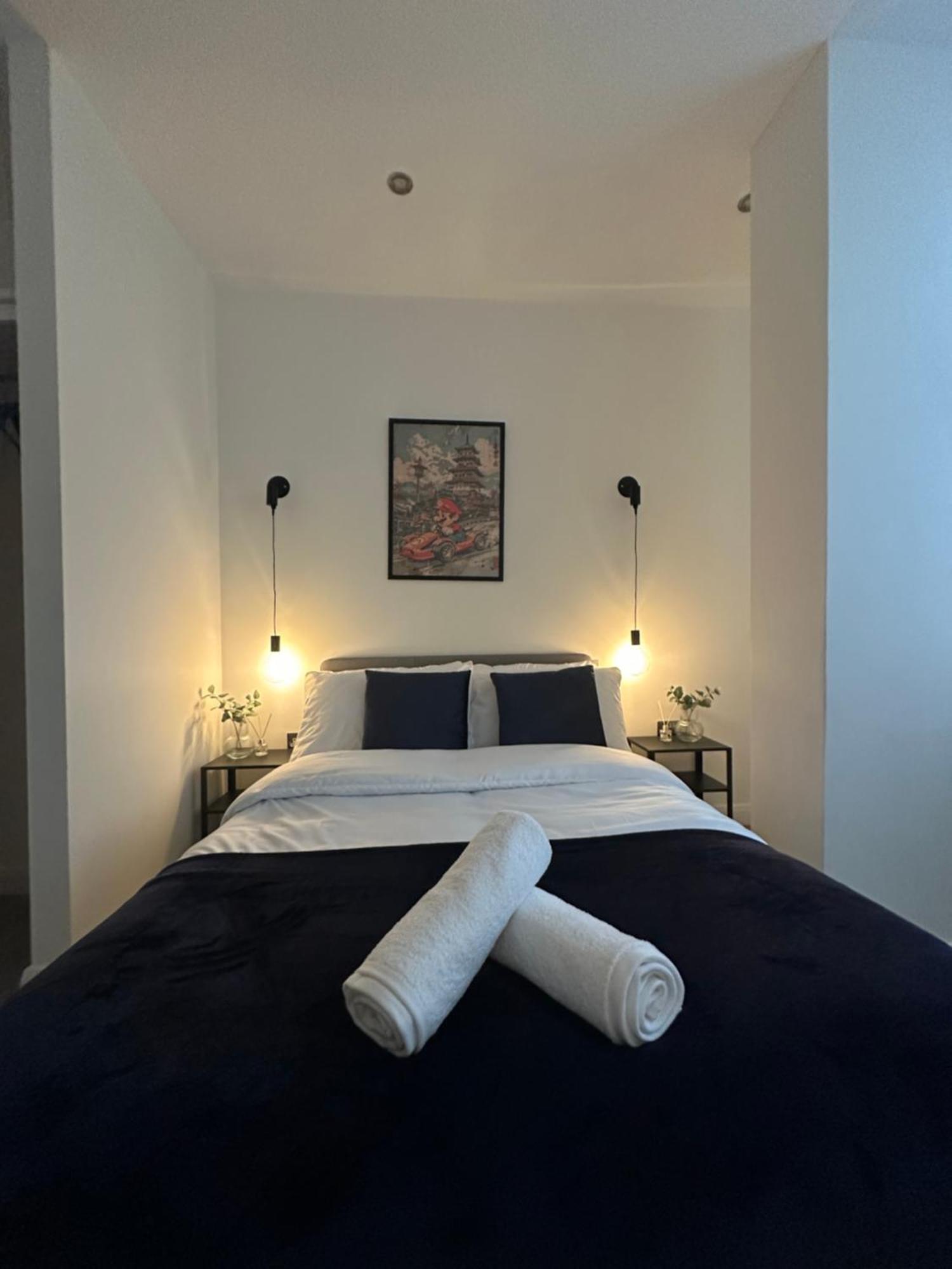 Retro Suite A Luxury Apartment With King Size Bed Wii Games And Entertainment Leicester Exterior foto