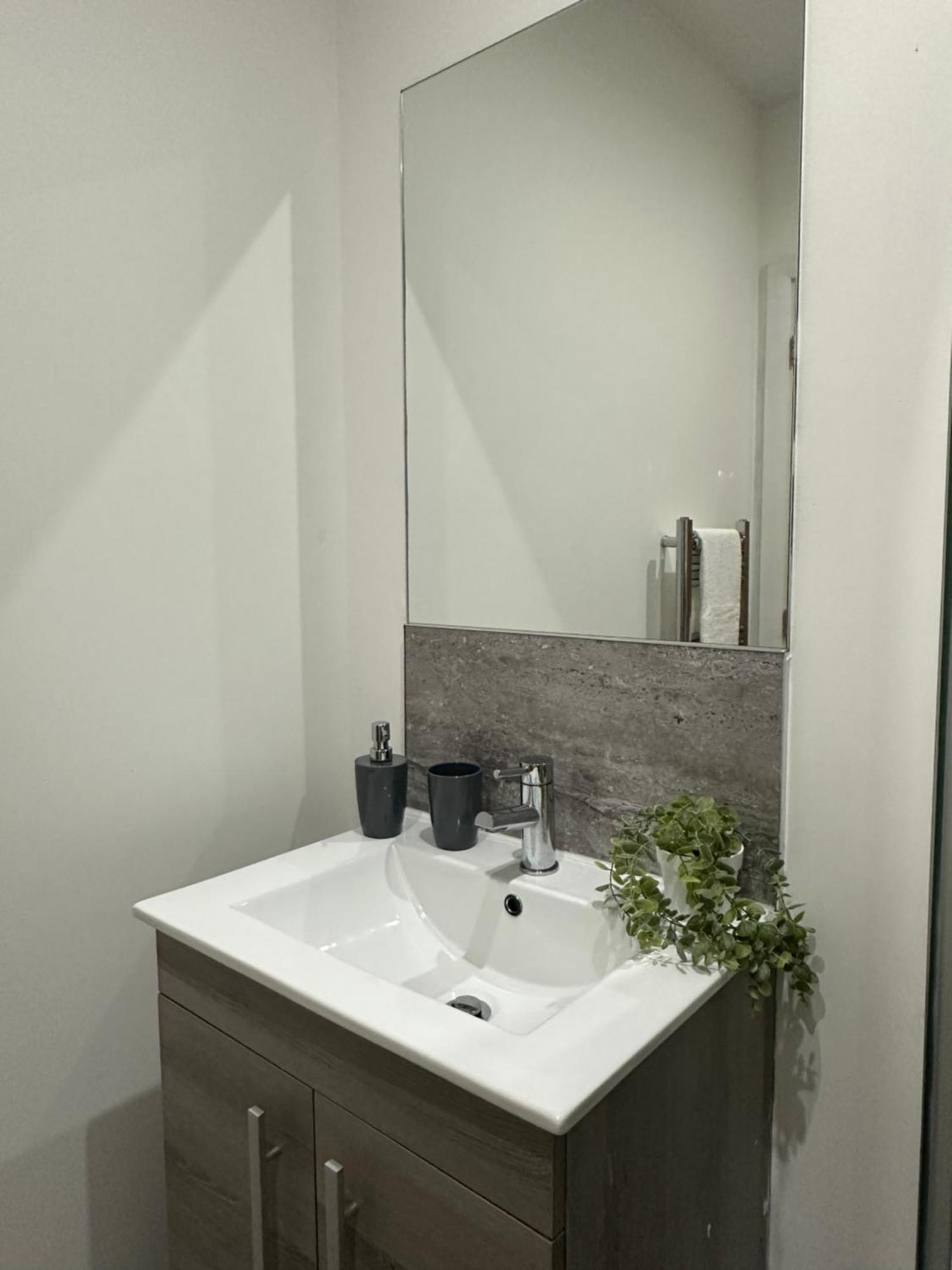 Retro Suite A Luxury Apartment With King Size Bed Wii Games And Entertainment Leicester Exterior foto