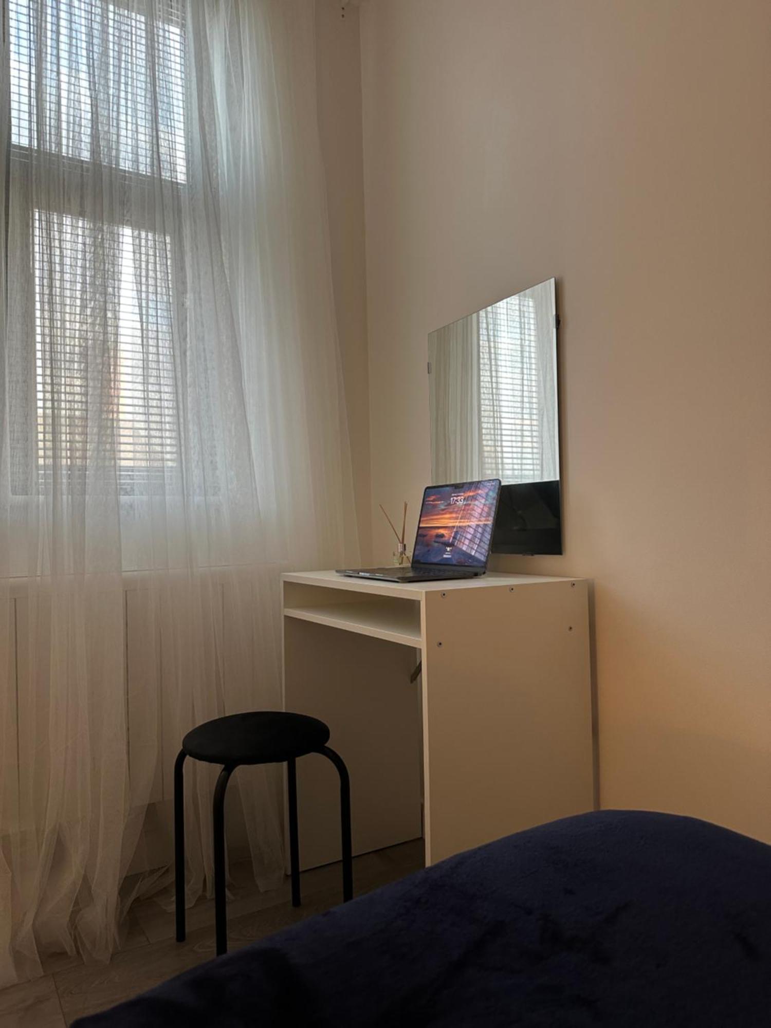 Retro Suite A Luxury Apartment With King Size Bed Wii Games And Entertainment Leicester Exterior foto